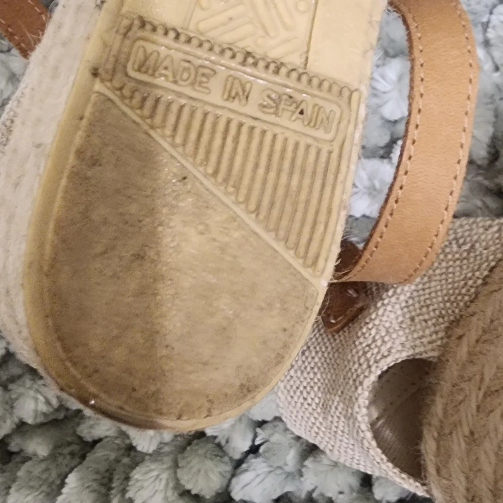 Striped Espadrille Sandals‎